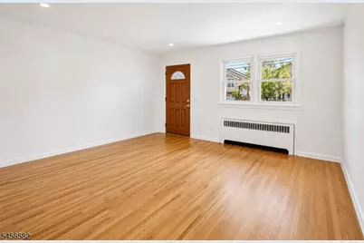 811 Hussa St, Linden, NJ 07036 - Photo 5