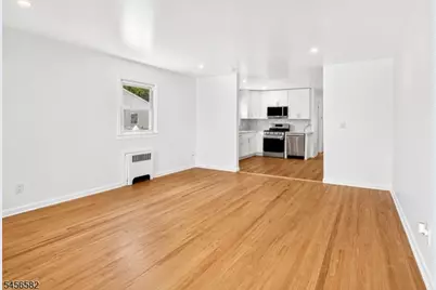 811 Hussa St, Linden, NJ 07036 - Photo 7