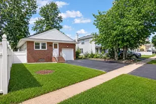 811 Hussa St, Linden, NJ 07036 - Photo 3