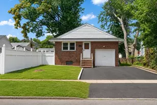 811 Hussa St, Linden, NJ 07036 - Photo 1