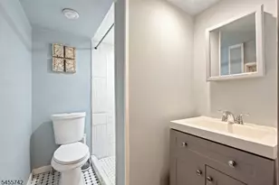 21 Harrison St, Little Falls Township, NJ 07424 - Photo 23
