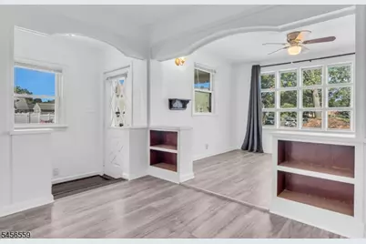 34 N 15th Ave, Manville, NJ 08835 - Photo 3