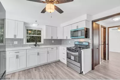34 N 15th Ave, Manville, NJ 08835 - Photo 7