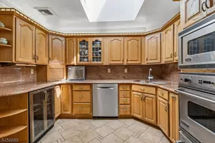 186 Laauwe Ave, Wayne, NJ 07470 - Photo 9