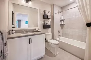 46 Saratoga Wy, Peapack Gladstone Boro, NJ 07931 - Photo 13
