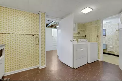 77 High, Clifton, NJ 07014 - Photo 37