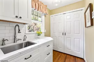 211 Briarheath Ln, Clark Township, NJ 07066 - Photo 11