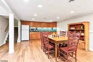 211 Briarheath Ln, Clark Township, NJ 07066 - Photo 23