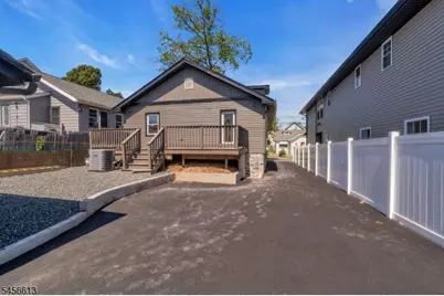 240 Keer Ave, Newark, NJ 07112 - Photo 39