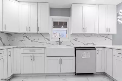 16 Van Buren St, Little Ferry, NJ 07643 - Photo 9