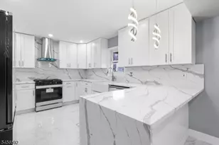 16 Van Buren St, Little Ferry, NJ 07643 - Photo 7