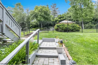 5 Van Allen Pl, Pequannock Township, NJ 07444 - Photo 39