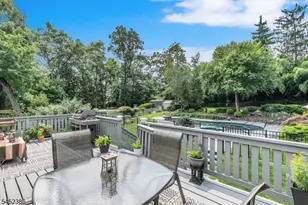 5 Van Allen Pl, Pequannock Township, NJ 07444 - Photo 35