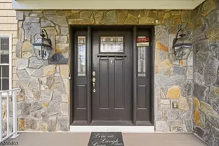 5 Jared Pl, Mount Olive, NJ 07828 - Photo 3