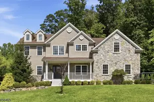 5 Jared Pl, Mount Olive, NJ 07828 - Photo 1