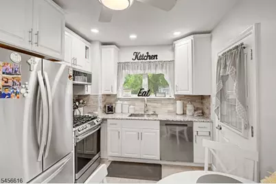 1149 Bank St, Hillside, NJ 07205 - Photo 9