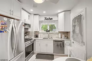 1149 Bank St, Hillside, NJ 07205 - Photo 9