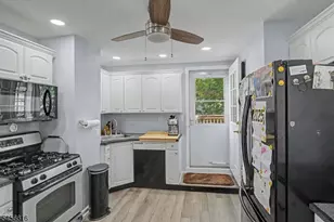 1149 Bank St, Hillside, NJ 07205 - Photo 17