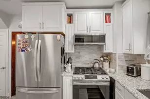 1149 Bank St, Hillside, NJ 07205 - Photo 11