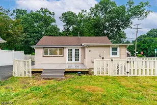 122 Orben Dr, Mount Arlington, NJ 07850 - Photo 29