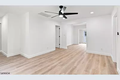 122 Orben Dr, Mount Arlington, NJ 07850 - Photo 5