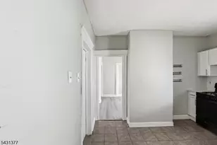 184 W Runyon St, Newark, NJ 07108 - Photo 11