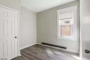 184 W Runyon St, Newark, NJ 07108 - Photo 13