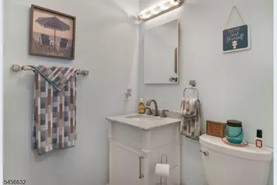 5 Lee Dr, Mount Arlington, NJ 07856 - Photo 9