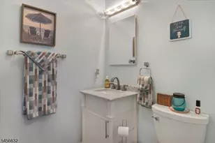 5 Lee Dr, Mount Arlington, NJ 07856 - Photo 9