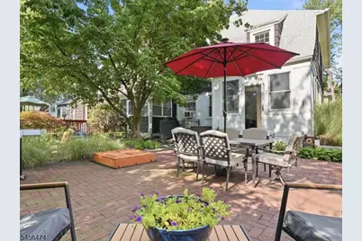 11 Reading Ter, Fair Lawn, NJ 07410 - Photo 3