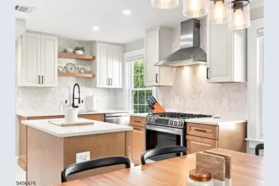 11 Reading Ter, Fair Lawn, NJ 07410 - Photo 9