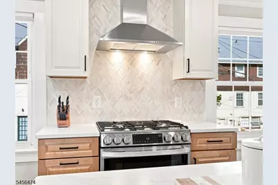 11 Reading Ter, Fair Lawn, NJ 07410 - Photo 17