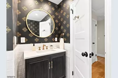 11 Reading Ter, Fair Lawn, NJ 07410 - Photo 23