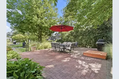 11 Reading Ter, Fair Lawn, NJ 07410 - Photo 5