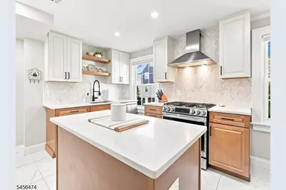 11 Reading Ter, Fair Lawn, NJ 07410 - Photo 11