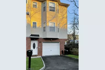 98 Hillyer St #F, City Of Orange Twp., NJ 07050 - Photo 1