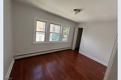 35 Lawrence St, Bloomfield, NJ 07003 - Photo 7