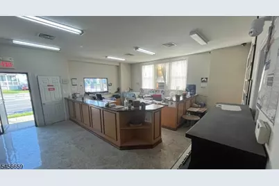 480 E Westfield Ave, Roselle Park, NJ 07204 - Photo 9