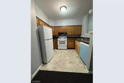170 N Oraton Pkwy #111, East Orange, NJ 07017 - Photo 1