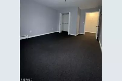 170 N Oraton Pkwy #111, East Orange, NJ 07017 - Photo 9