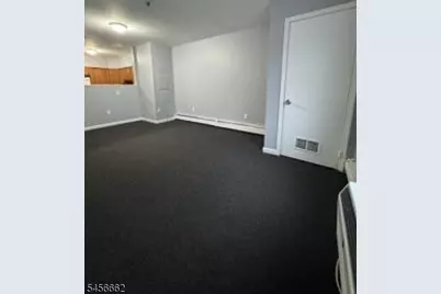 170 N Oraton Pkwy #111, East Orange, NJ 07017 - Photo 3