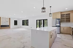40 Evelyn Ave, Franklin Township, NJ 08823 - Photo 11