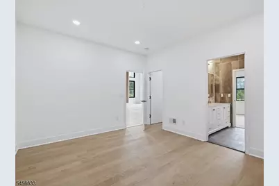 40 Evelyn Avenue, Franklin Township, NJ 08823 - Photo 21
