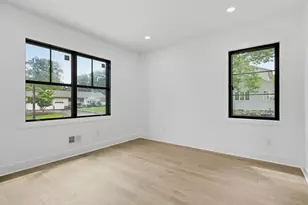 40 Evelyn Ave, Franklin Township, NJ 08823 - Photo 17