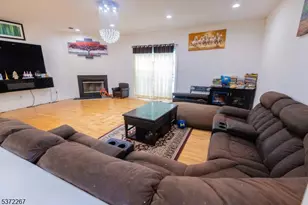 347 Raymound Blvd, Parsippany, NJ 07054 - Photo 11