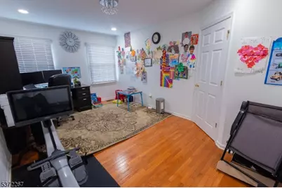 347 Raymound Blvd, Parsippany, NJ 07054 - Photo 15