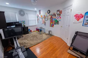 347 Raymound Blvd, Parsippany, NJ 07054 - Photo 15