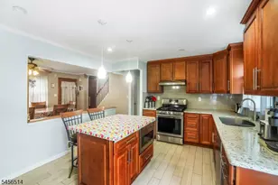 354 Colonia Blvd, Woodbridge Township, NJ 07067 - Photo 9
