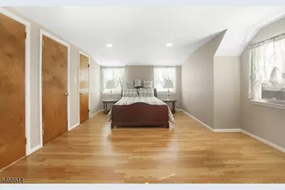 354 Colonia Blvd, Woodbridge Township, NJ 07067 - Photo 13