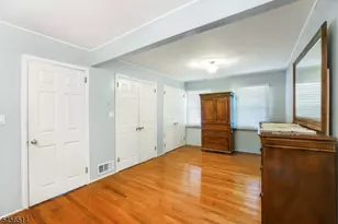 354 Colonia Blvd, Woodbridge Township, NJ 07067 - Photo 21
